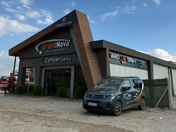 WhatsApp Image 2025-10-27 at 15.32.04 (1)